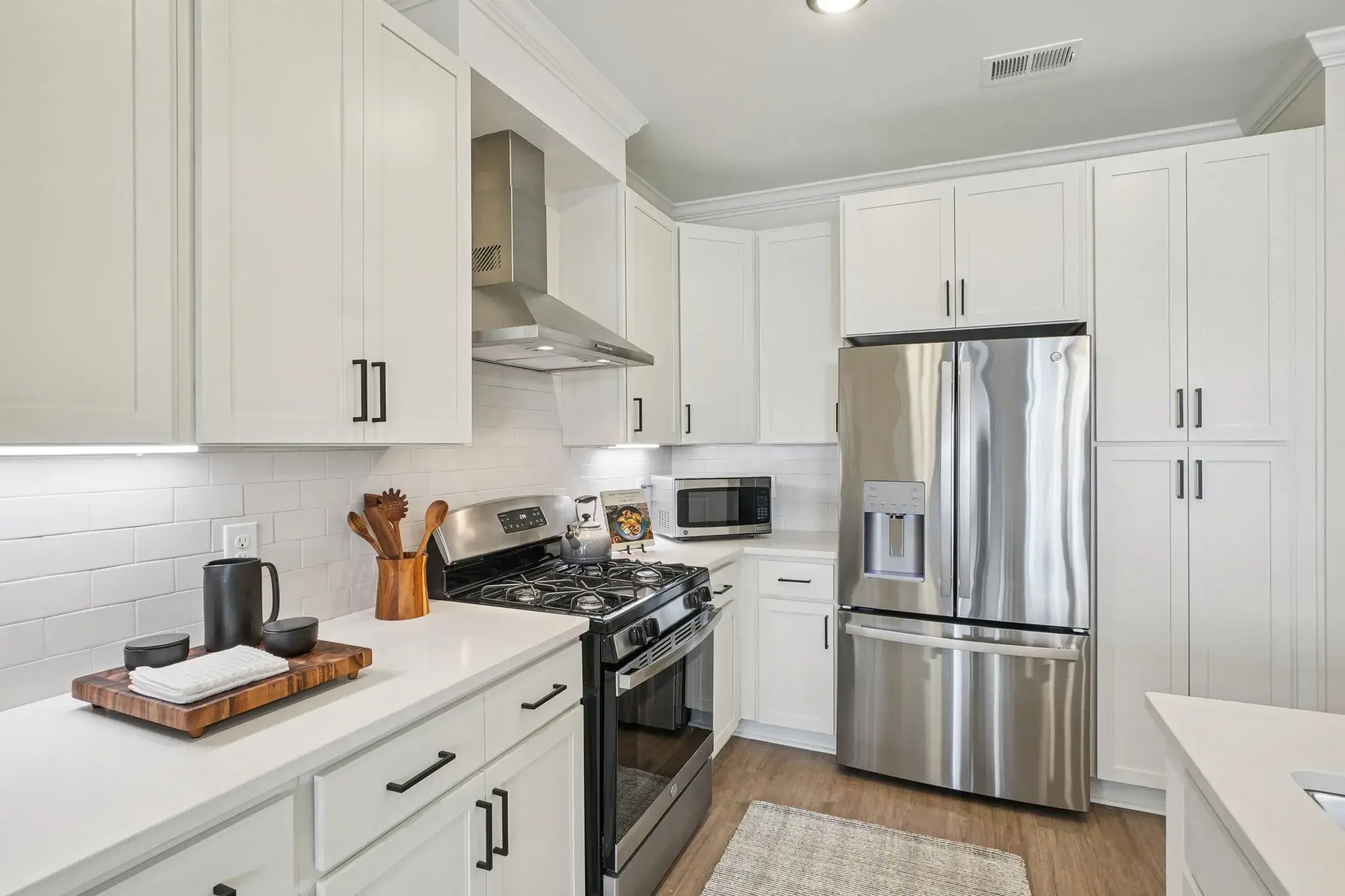 4th & Green Kitchen-2