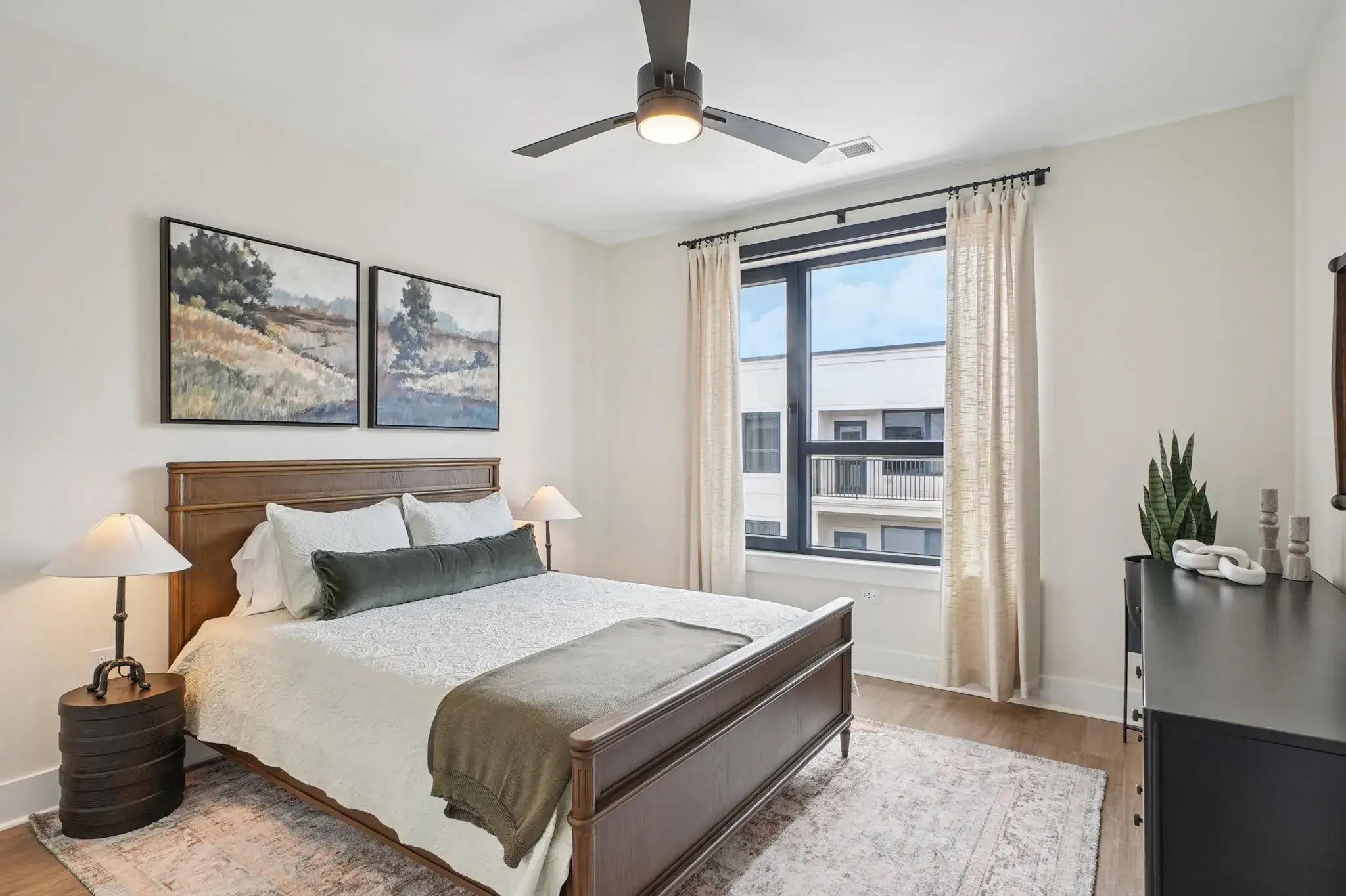 4th & Green bedroom-1