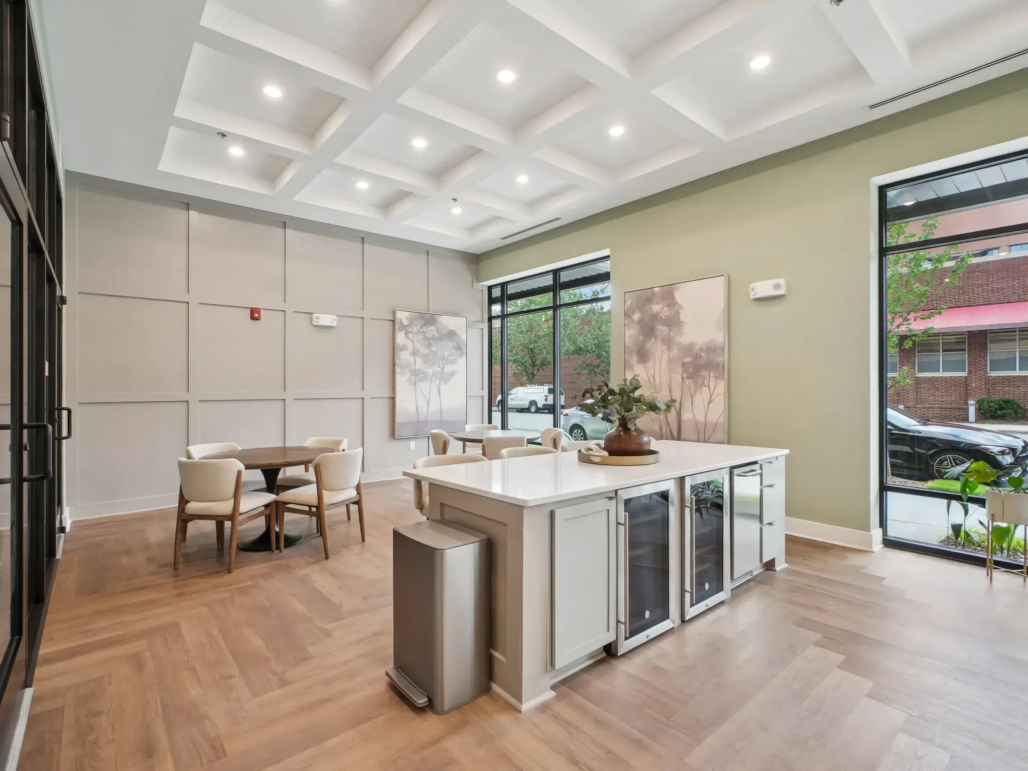 4th & Green clubroom-1